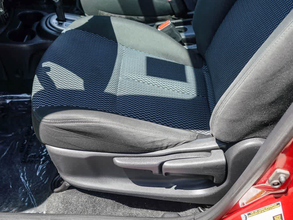 Used 2018 Nissan Versa Note SV FWD image 19