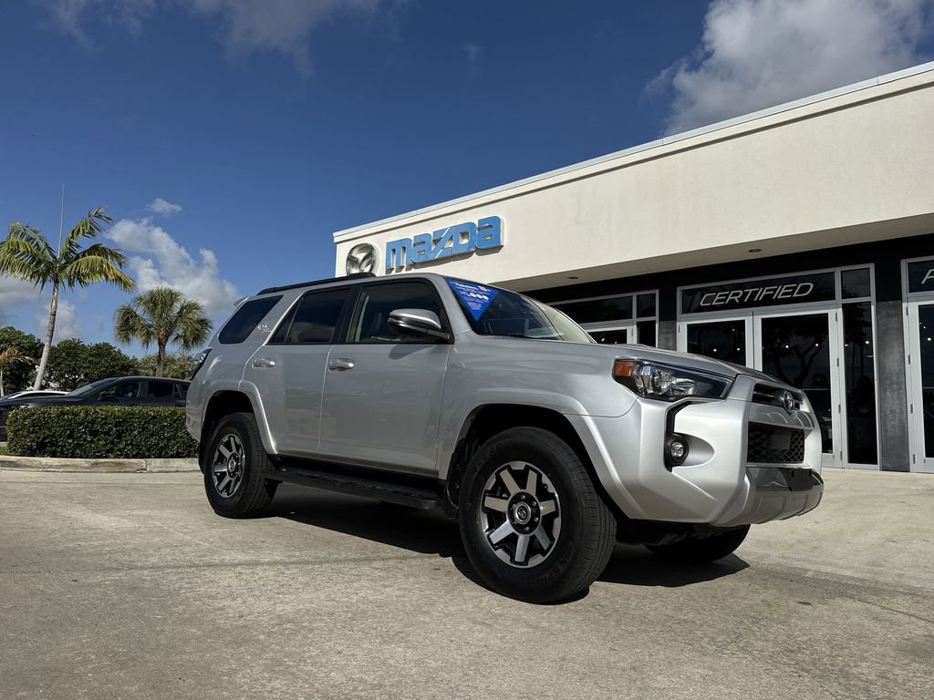 Used 2024 Toyota 4Runner TRD Off-Road Premium AWD/4WD image 22