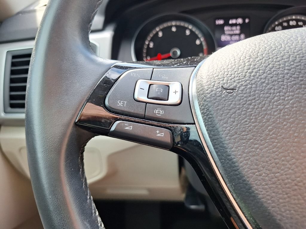 Used 2019 Volkswagen Atlas SE FWD image 19