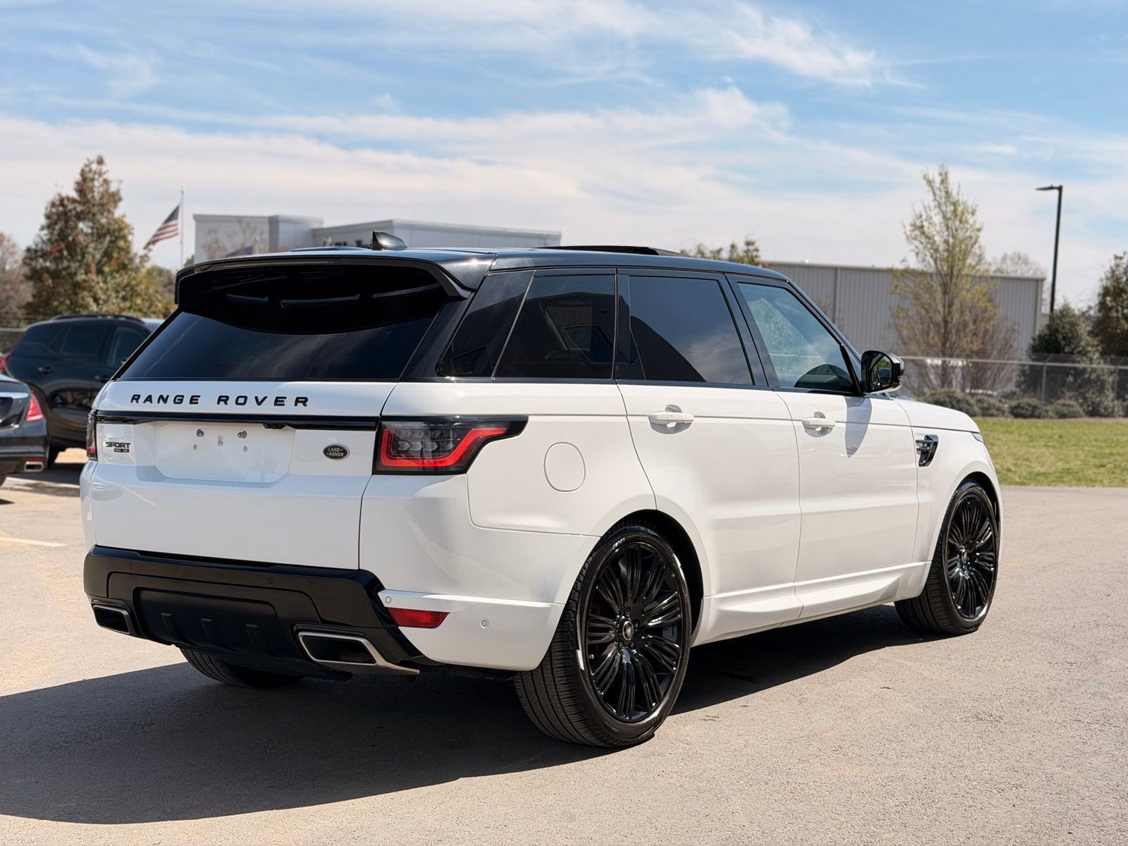Used 2020 Land Rover Range Rover Sport HSE Dynamic image 6