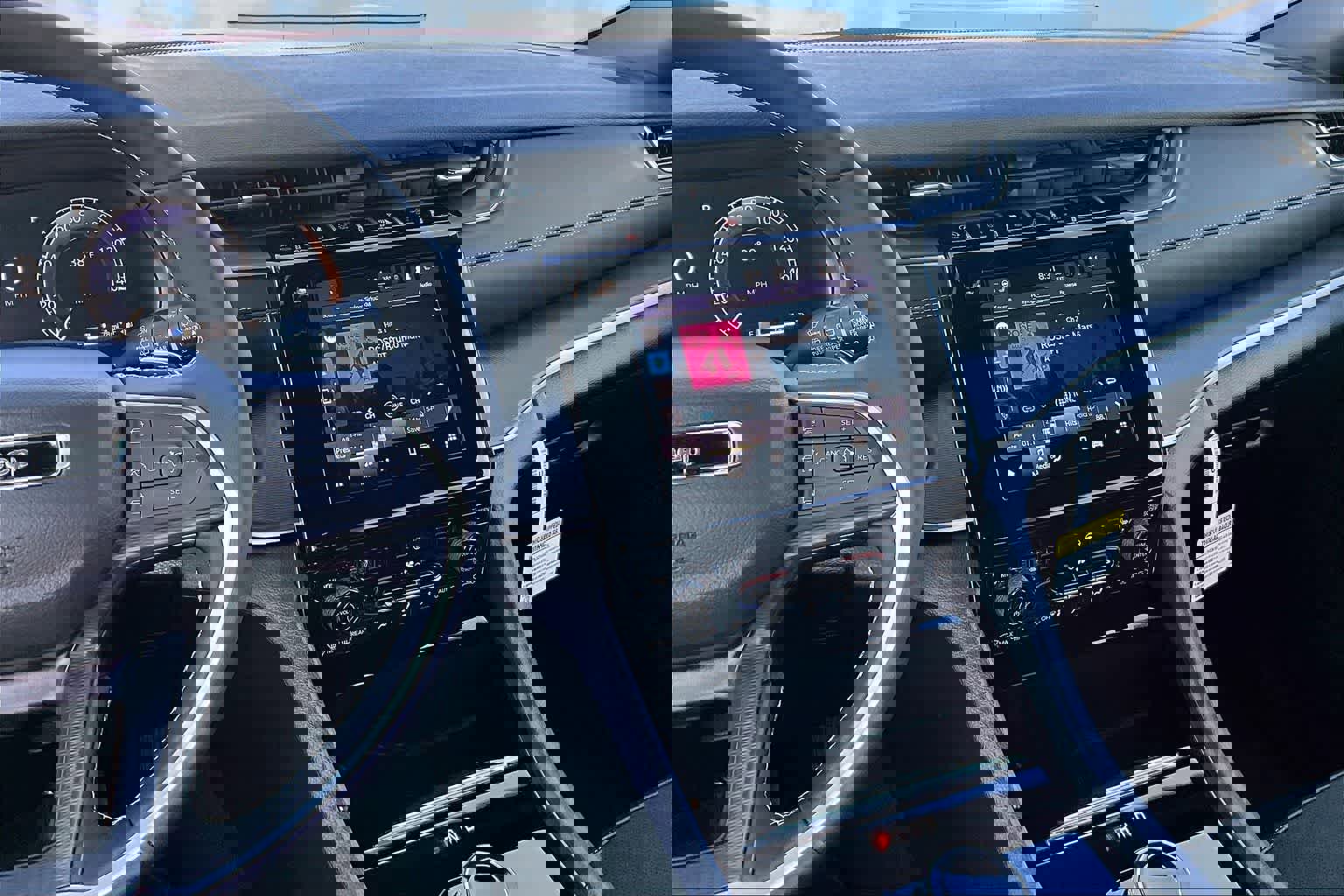 New 2025 Jeep Grand Cherokee Altitude image 16