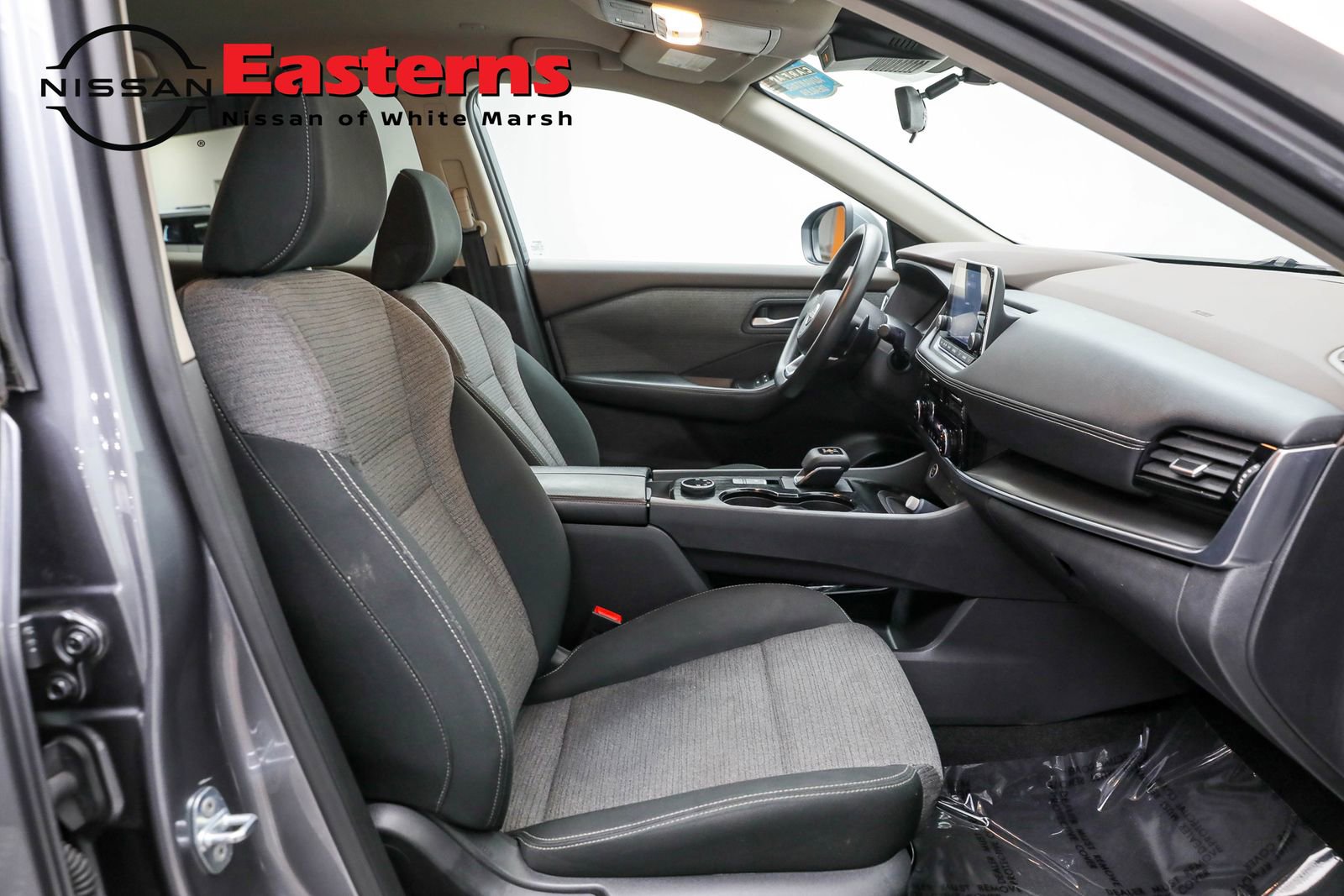 Used 2022 Nissan Rogue SV image 80