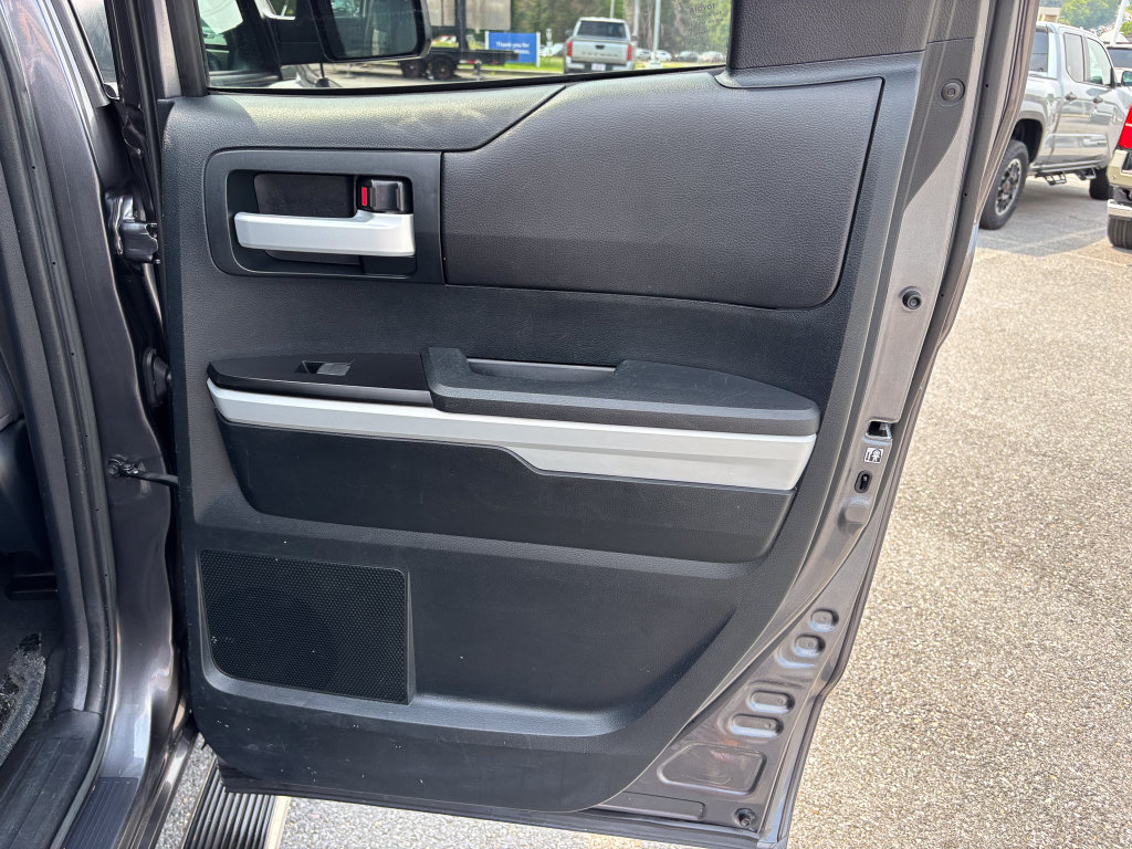 Used 2017 Toyota Tundra SR5 AWD/4WD image 41