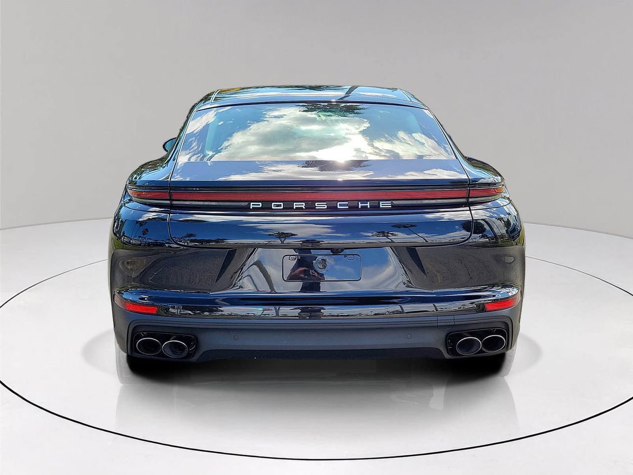 Used 2026 Porsche Panamera 4 image 5