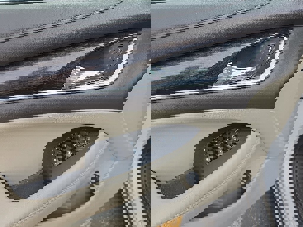 Used 2019 Buick LaCrosse Preferred image 15