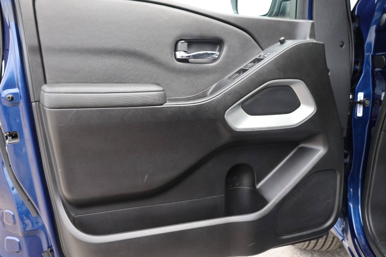 Used 2022 Nissan Frontier SV RWD image 12
