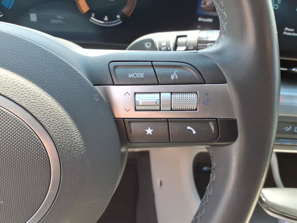 Used 2024 Hyundai Kona SEL FWD image 26