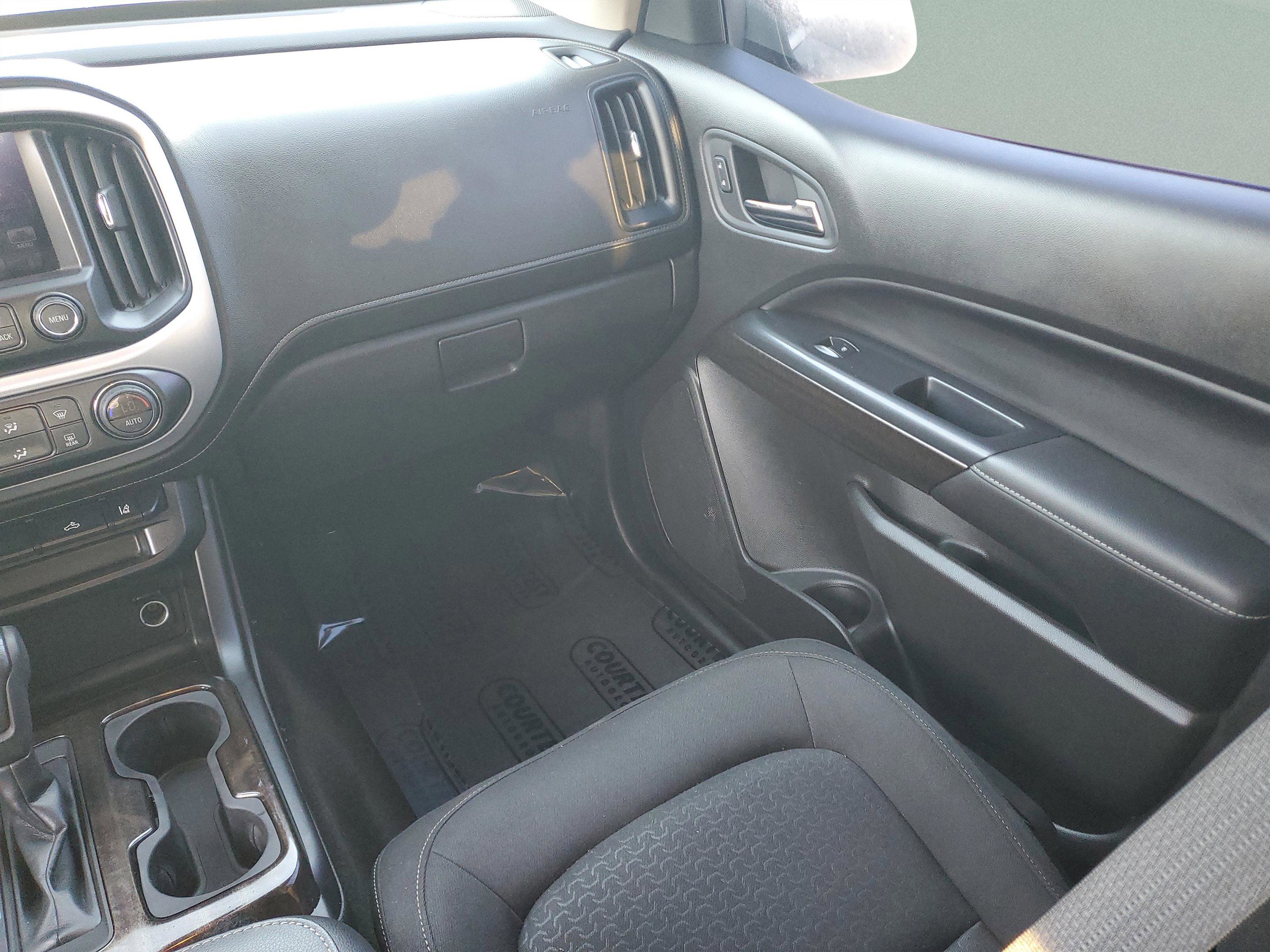 Used 2015 GMC Canyon SLE w/ SLE Convenience Package image 15