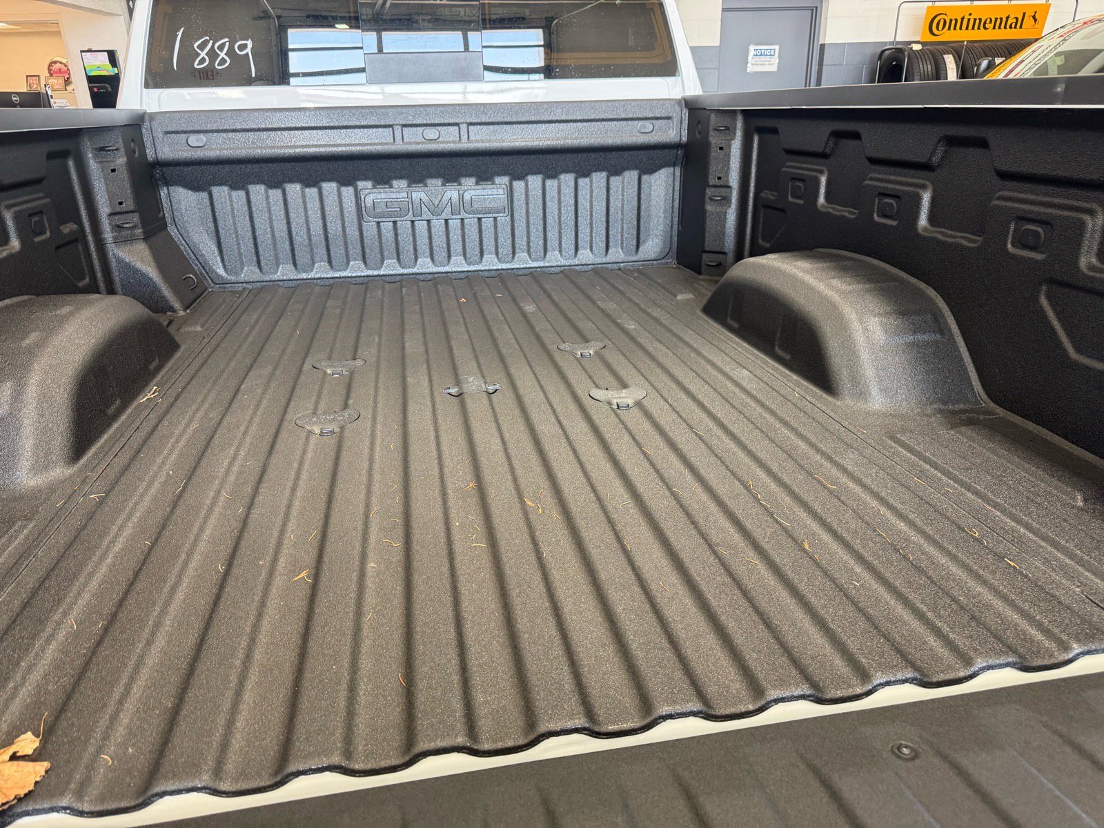 New 2026 GMC Sierra 2500 AT4 w/ AT4 Premium Plus Package image 8