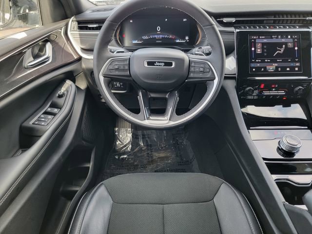 Certified 2023 Jeep Grand Cherokee L Laredo image 32