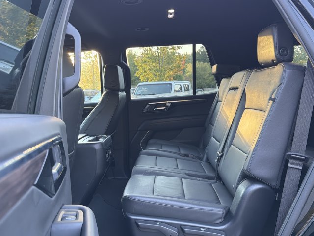 Used 2025 Chevrolet Tahoe LT AWD/4WD image 13