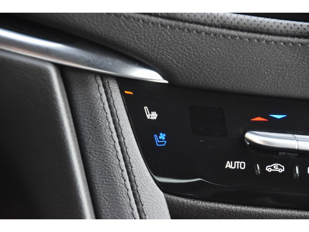 New 2025 Cadillac XT5 Premium Luxury w/ LPO, Floor Liner Package image 38