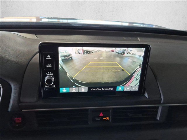 Used 2025 Honda Pilot Touring image 14