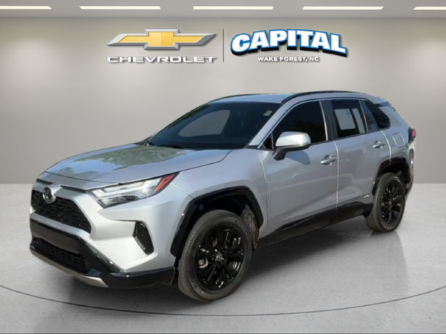 Used 2025 Toyota RAV4 SE w/ Convenience Package AWD/4WD image 1