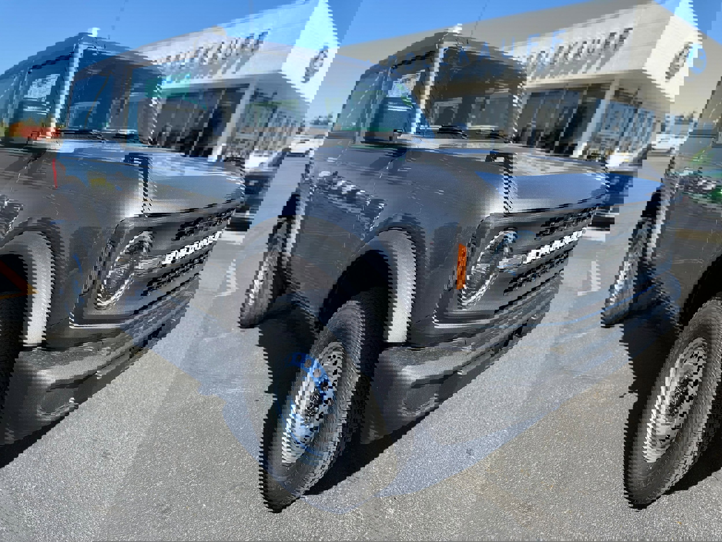 New 2025 Ford Bronco 2-Door image 2