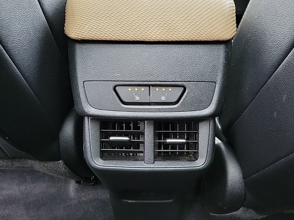 Used 2025 Chevrolet Equinox ACTIV w/ Convenience Package III image 14