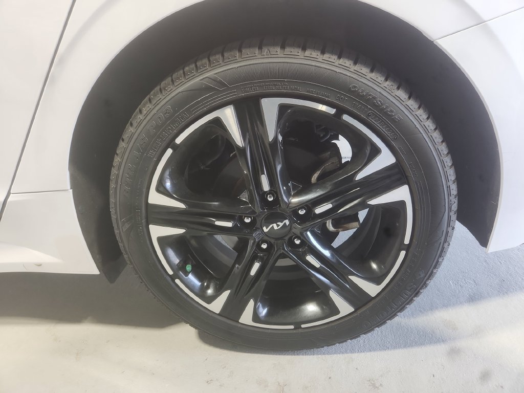 Used 2023 Kia K5 GT-Line w/ GT-Line Premium Package FWD image 29