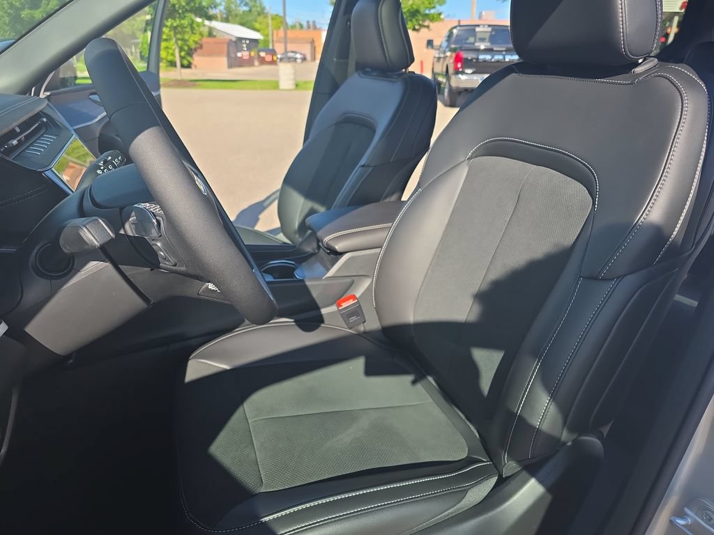 New 2026 Jeep Grand Cherokee L 4WD image 17