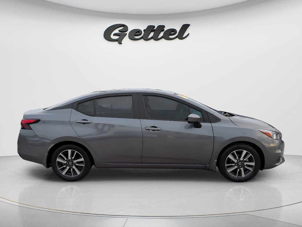 Certified 2020 Nissan Versa SV FWD image 4