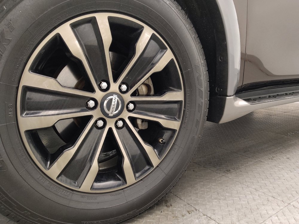 Used 2017 Nissan Armada Platinum w/ Captain Seat Package image 31