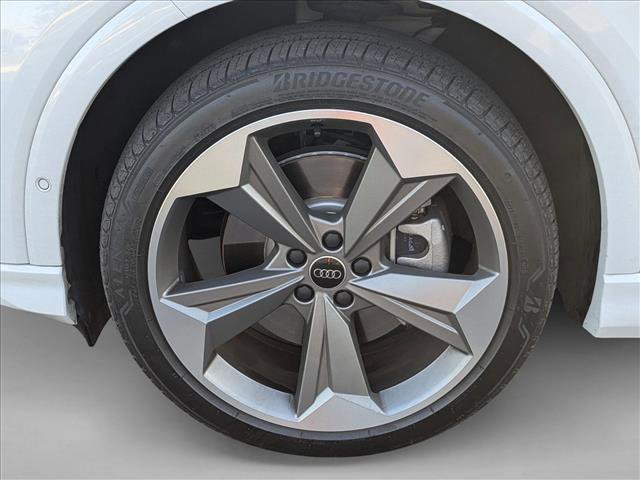 Used 2024 Audi Q4 e-tron Premium Plus w/ Premium Plus AWD/4WD image 10