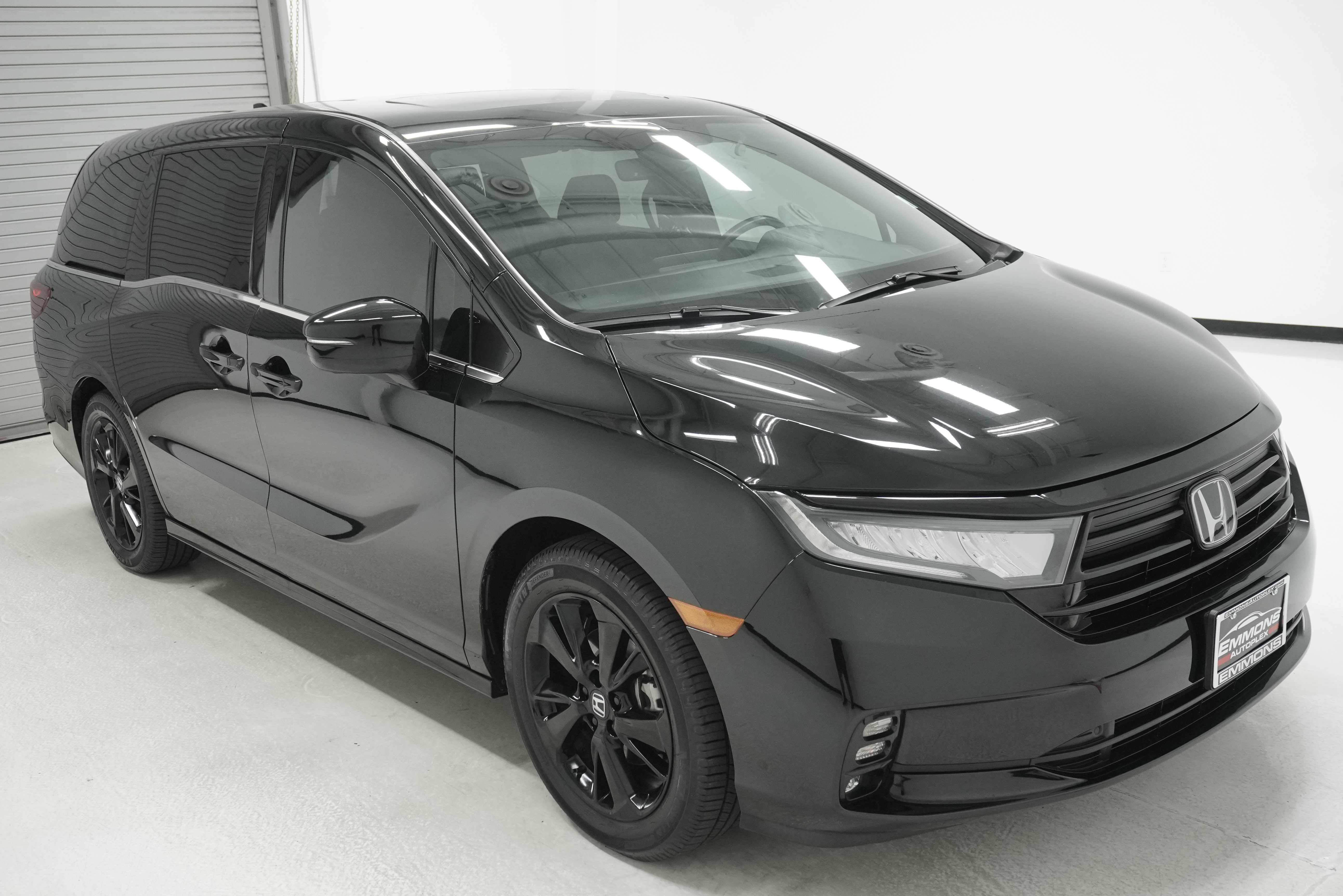 Used 2024 Honda Odyssey Sport image 3