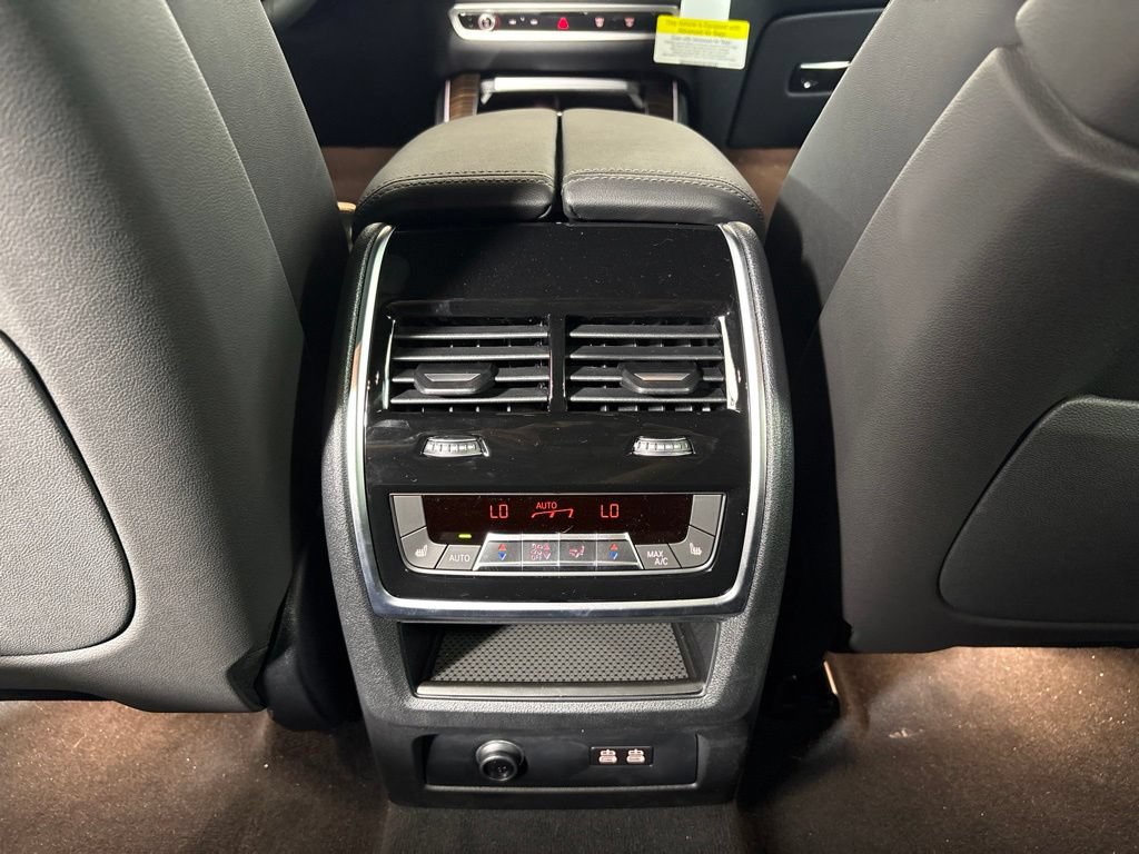 New 2026 BMW X5 xDrive40i w/ M Sport Package AWD/4WD image 33