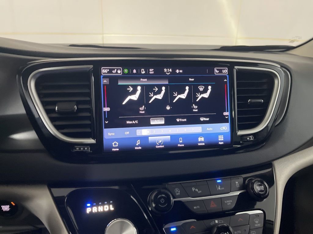 Used 2024 Chrysler Pacifica Touring-L image 64