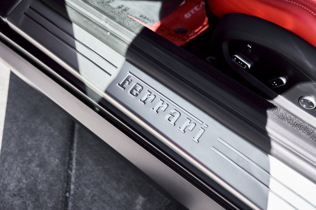 Used 2020 Ferrari GTC4Lusso image 41