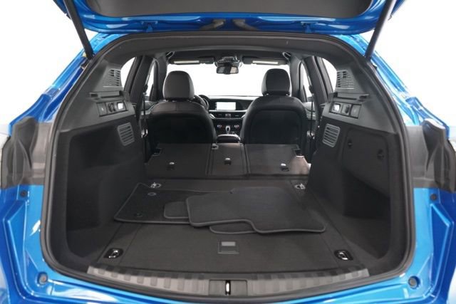 New 2025 Alfa Romeo Stelvio Sprint AWD/4WD image 32