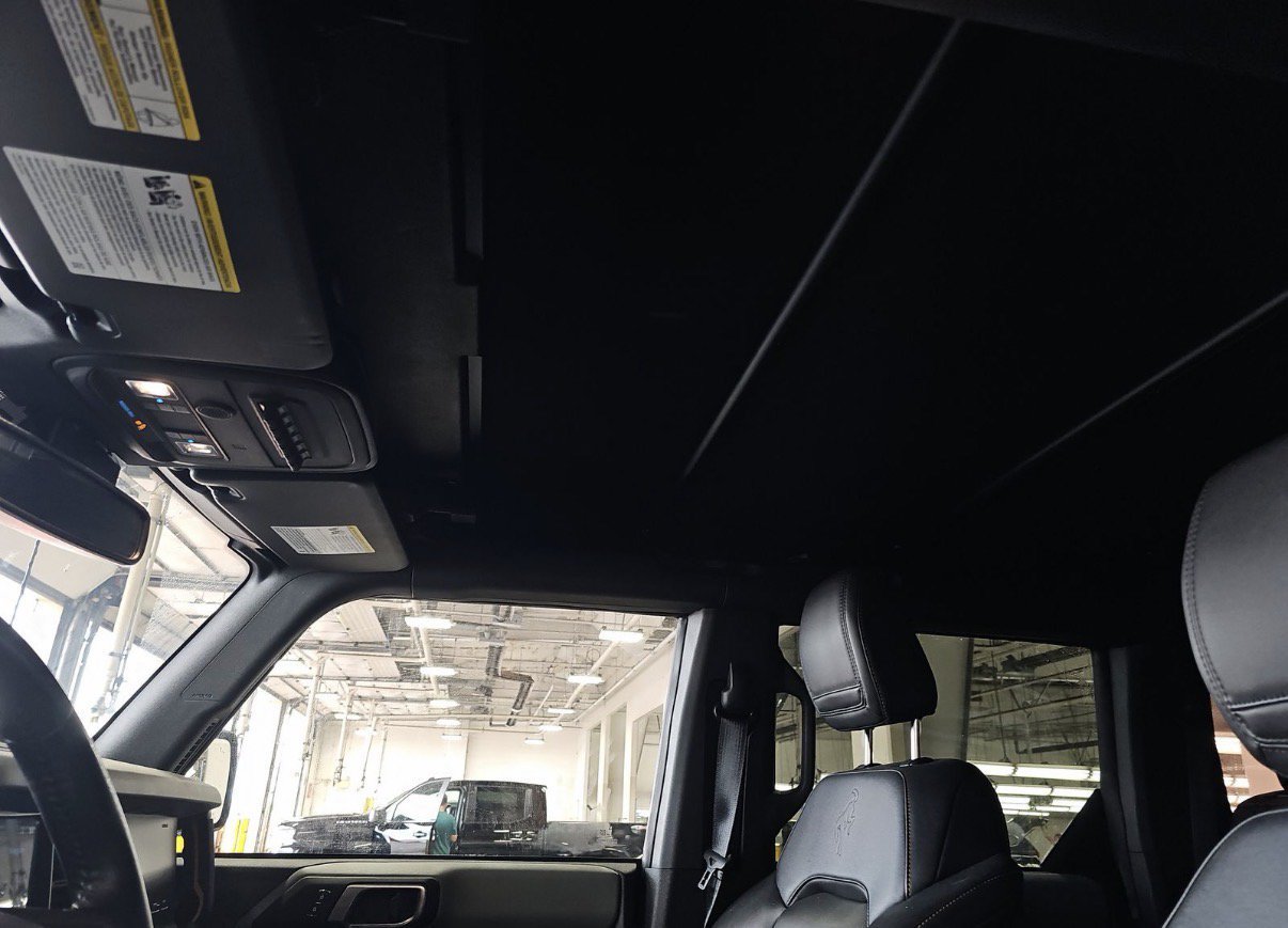 Used 2023 Ford Bronco Badlands w/ Sasquatch Package AWD/4WD image 14