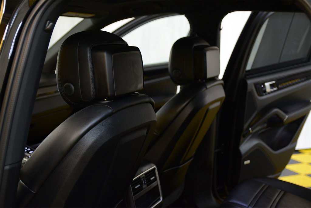 Used 2019 Porsche Cayenne image 30