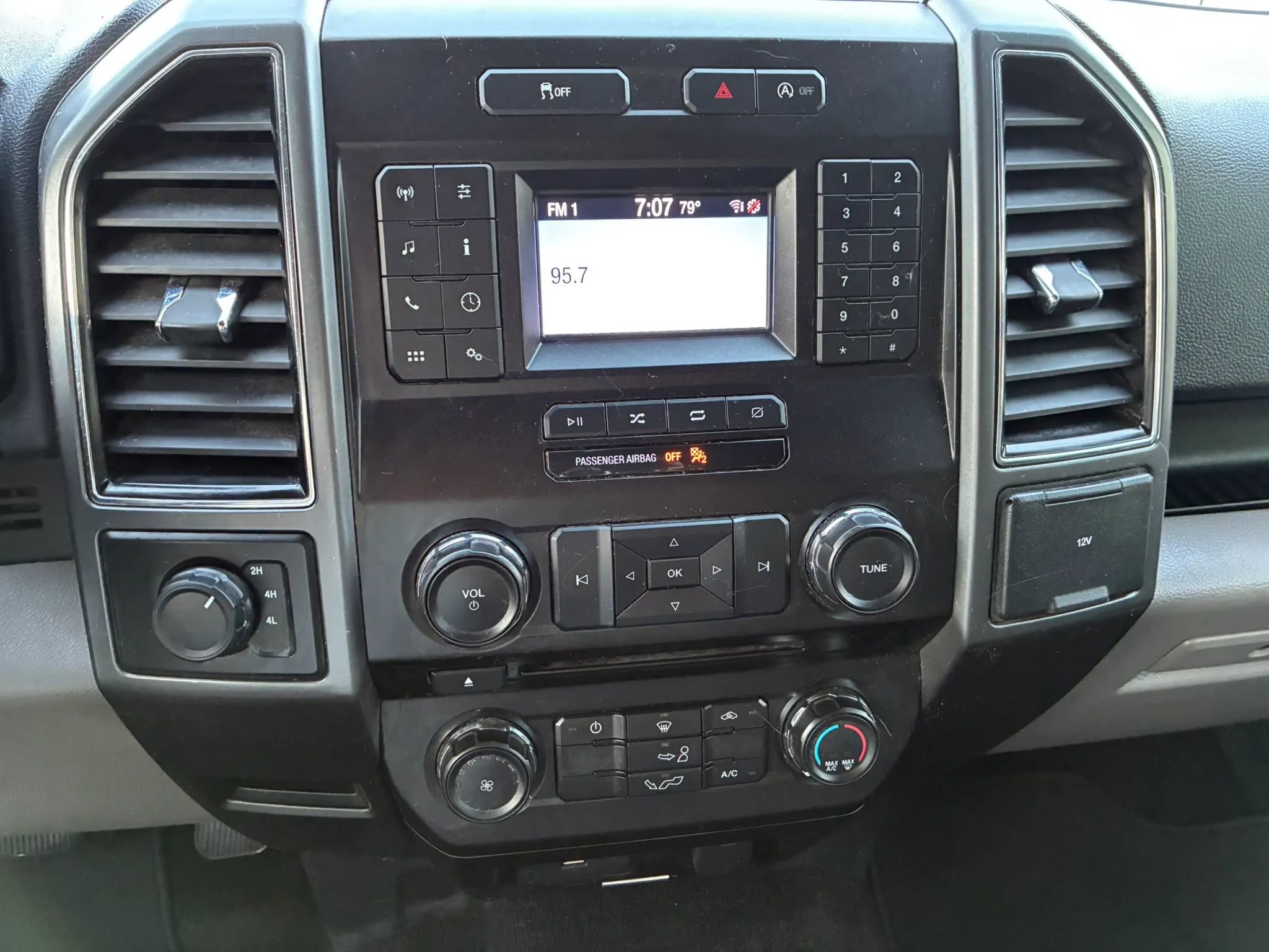 Used 2018 Ford F150 XLT w/ XTR Package AWD/4WD image 15
