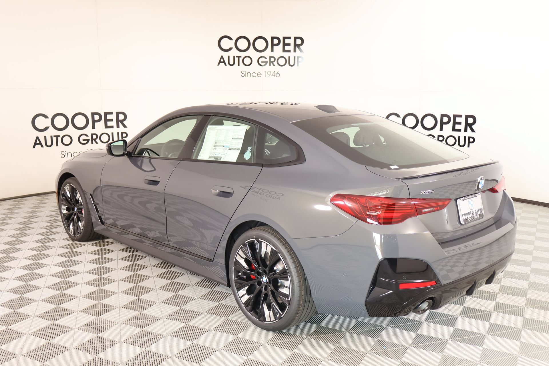New 2026 BMW 430i xDrive w/ M Sport Package AWD/4WD image 23