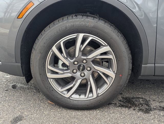 New 2026 Lincoln Corsair Premiere image 9