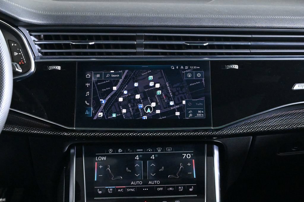 Used 2023 Audi SQ7 Prestige w/ Prestige Package AWD/4WD image 13