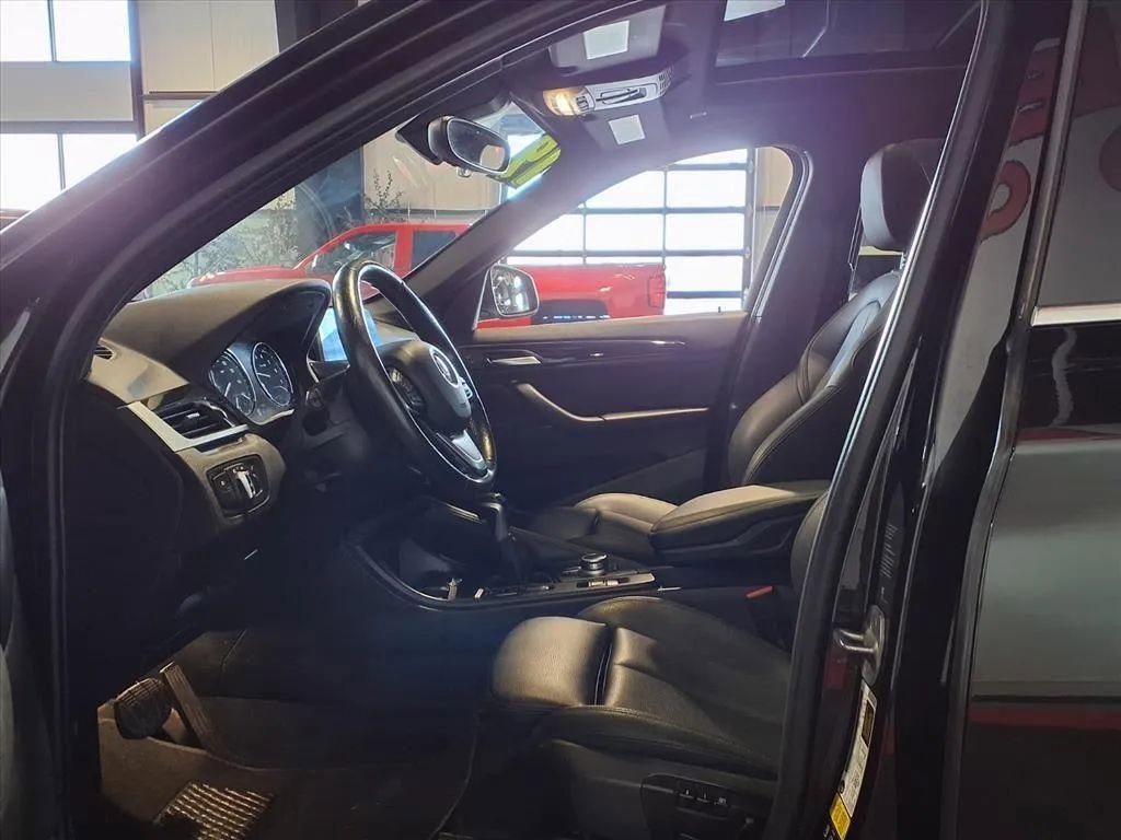 Used 2019 BMW X1 xDrive28i w/ Convenience Package image 17