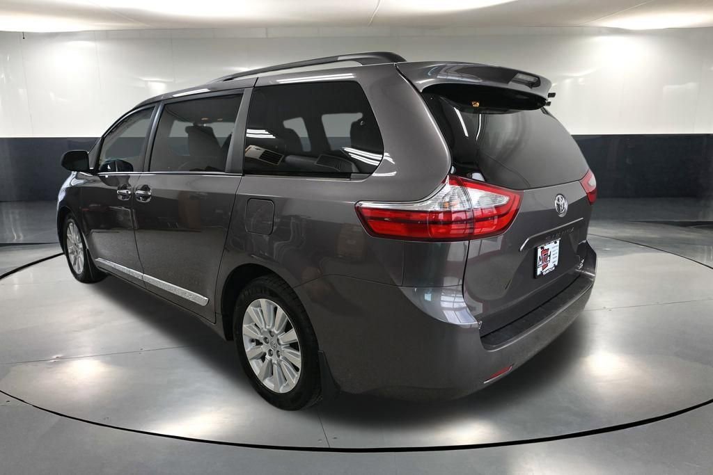 Used 2015 Toyota Sienna XLE AWD/4WD image 8