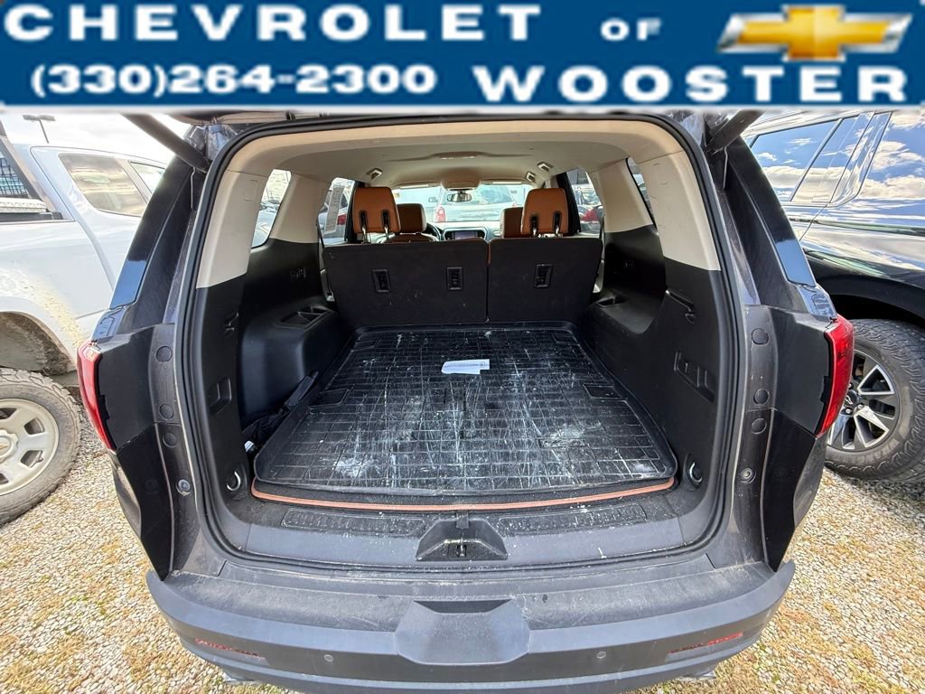 Used 2017 GMC Acadia SLT image 16