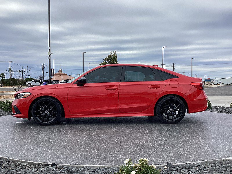 Used 2023 Honda Civic Sport image 8