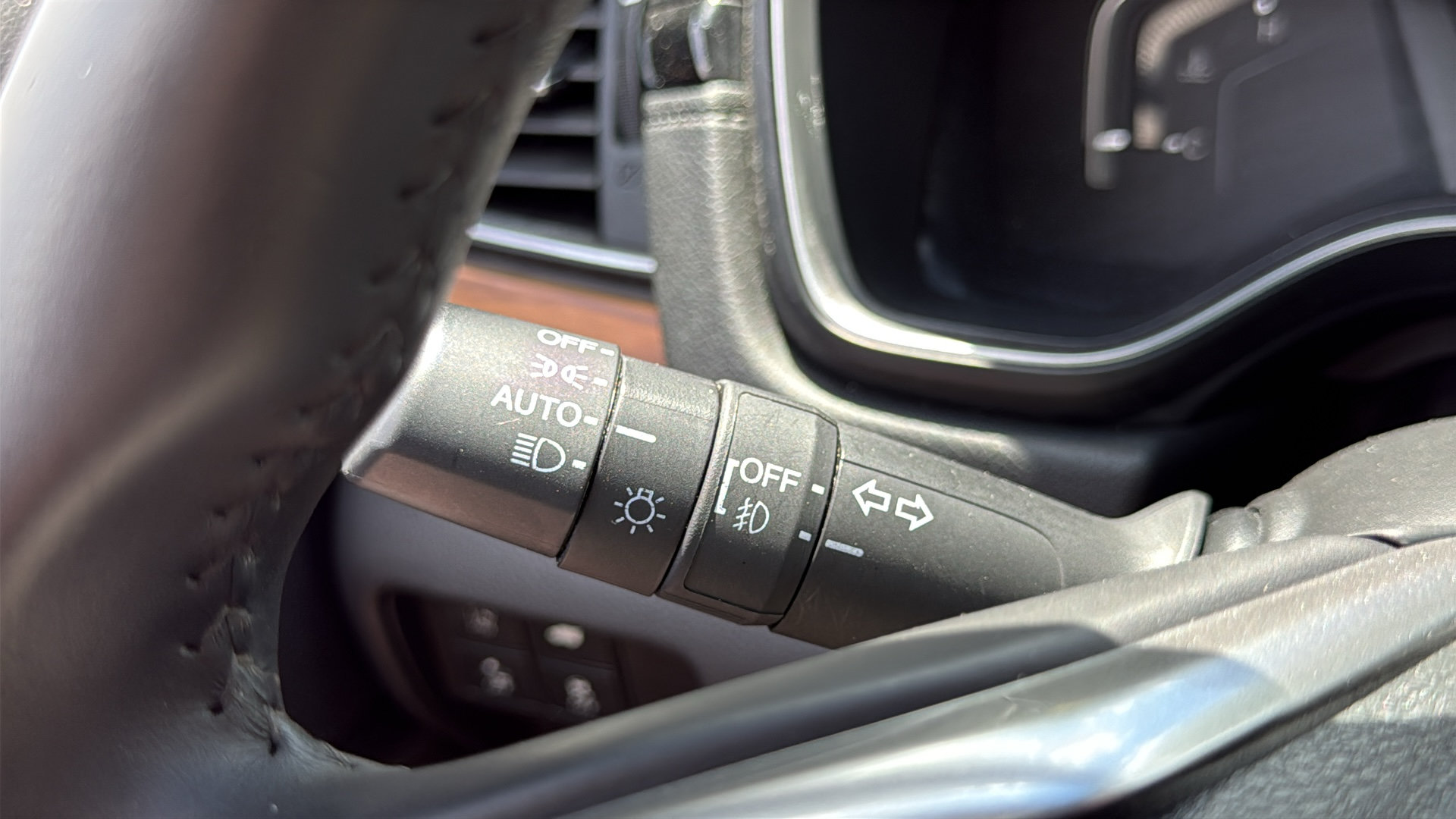 Used 2018 Honda CR-V EX-L image 15