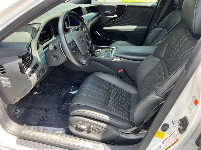 Certified 2023 Lexus LS 500 AWD w/ Luxury Package image 9
