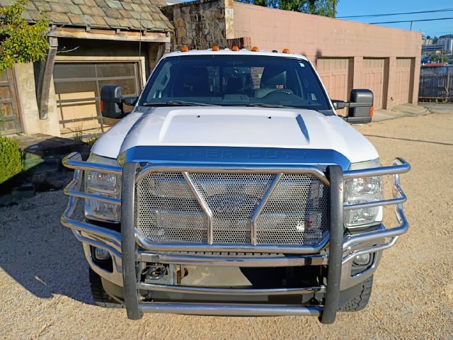 Used 2015 Ford F250 Lariat w/ Lariat Interior Package AWD/4WD image 4