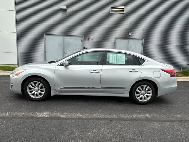 Used 2015 Nissan Altima 2.5 S w/ Power Driver Seat Package FWD image 7