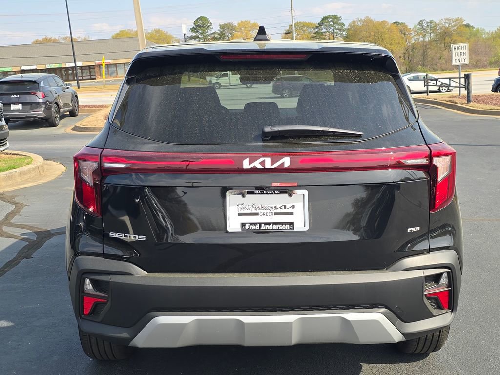 New 2026 Kia Seltos LX AWD/4WD image 4