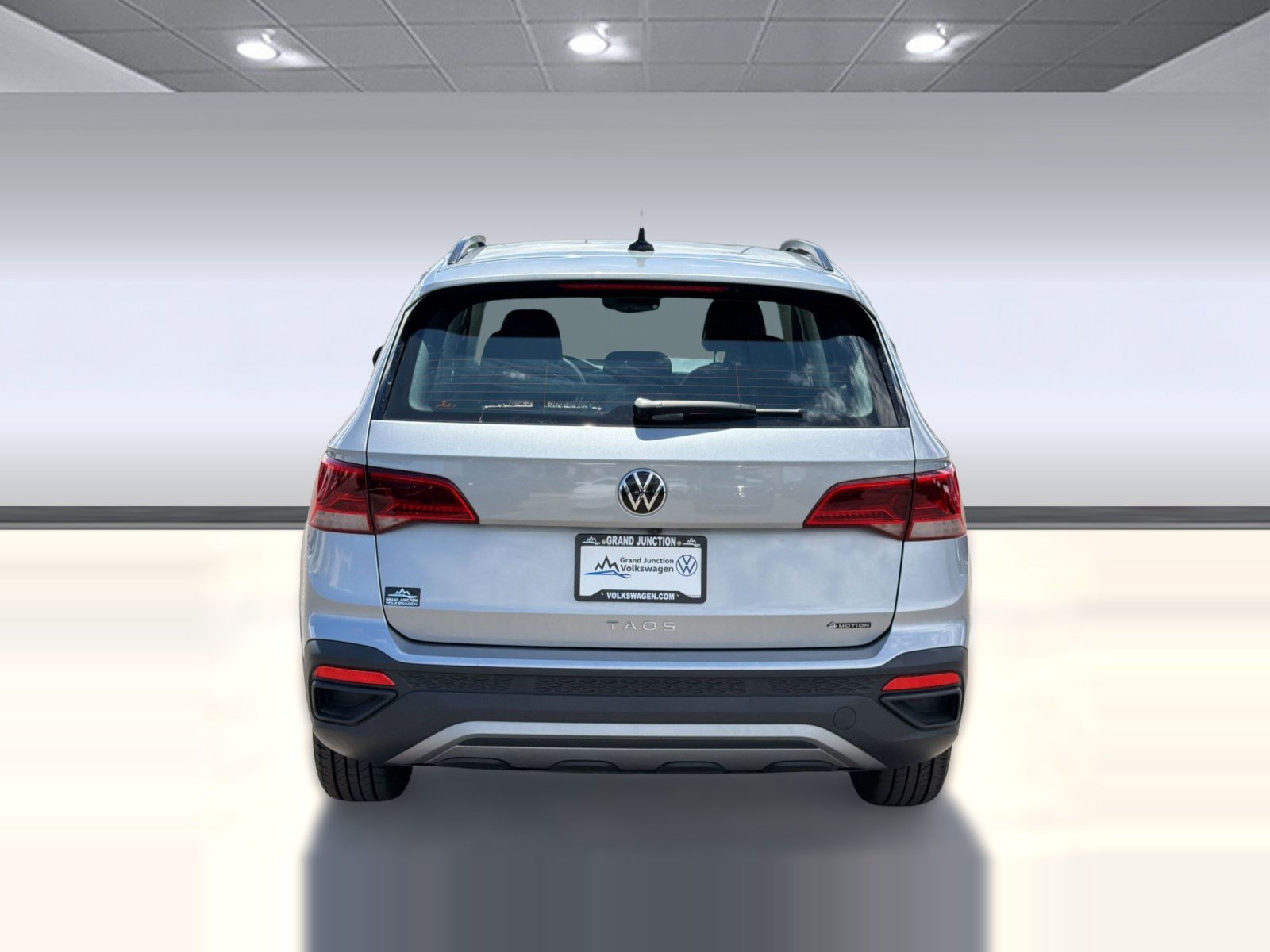 Used 2023 Volkswagen Taos S w/ Driver Assistance Package AWD/4WD image 10