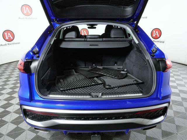 Used 2025 Audi Q5 Prestige image 10