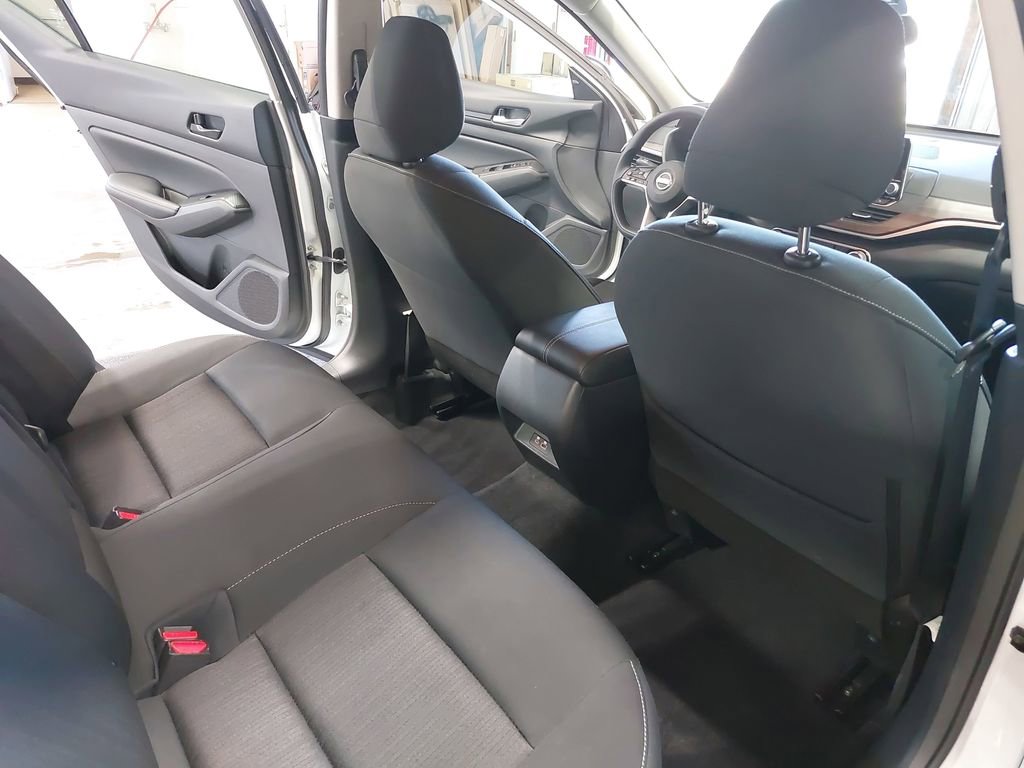 Certified 2025 Nissan Altima 2.5 SV FWD image 11