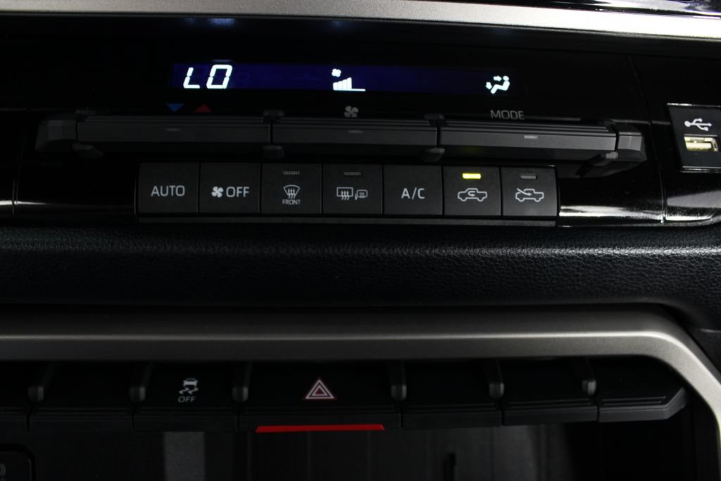 Used 2025 Toyota Tundra SR5 w/ SR5 Convenience Package AWD/4WD image 5