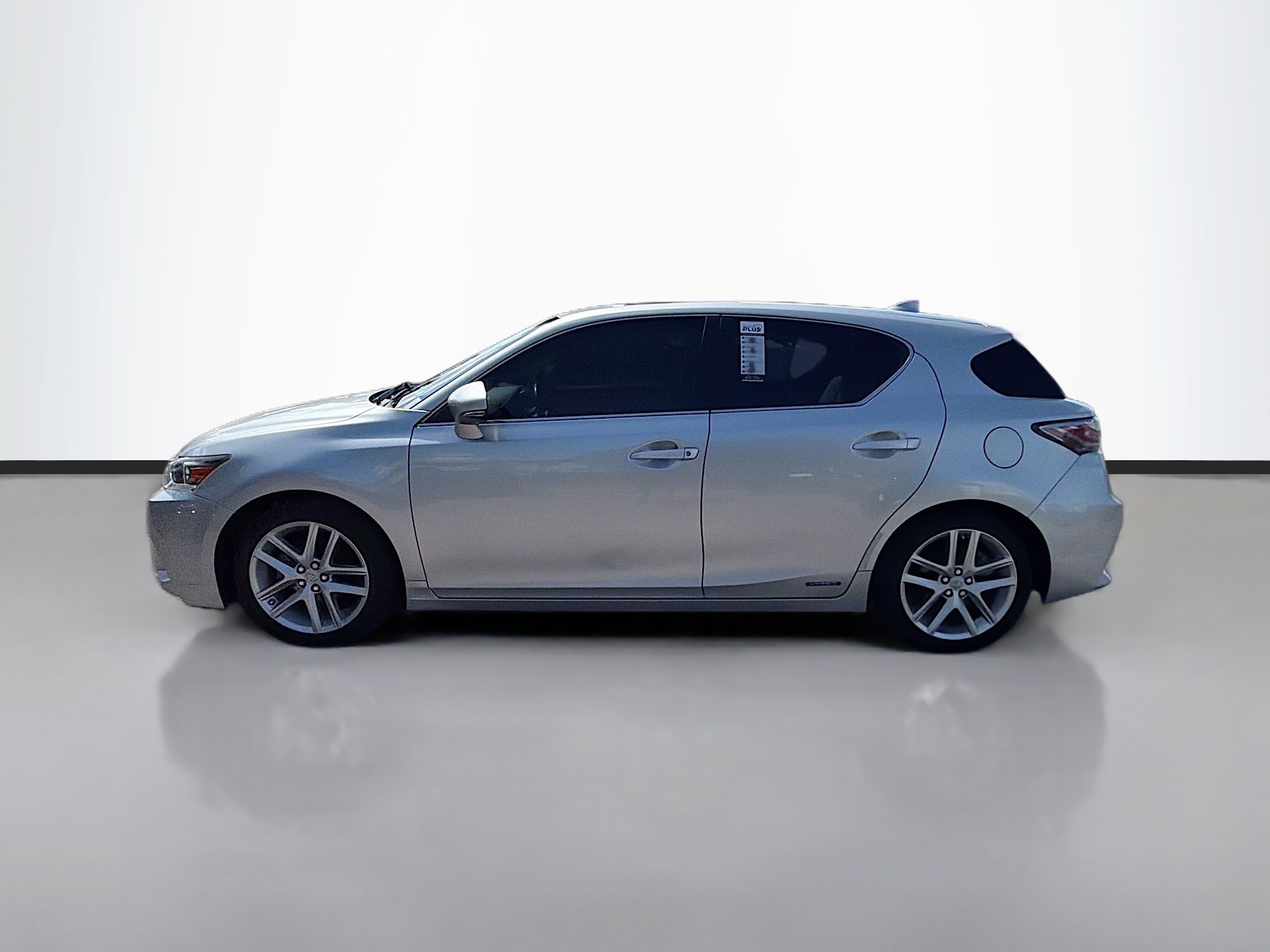 Used 2015 Lexus CT 200h w/ Navigation Package image 6